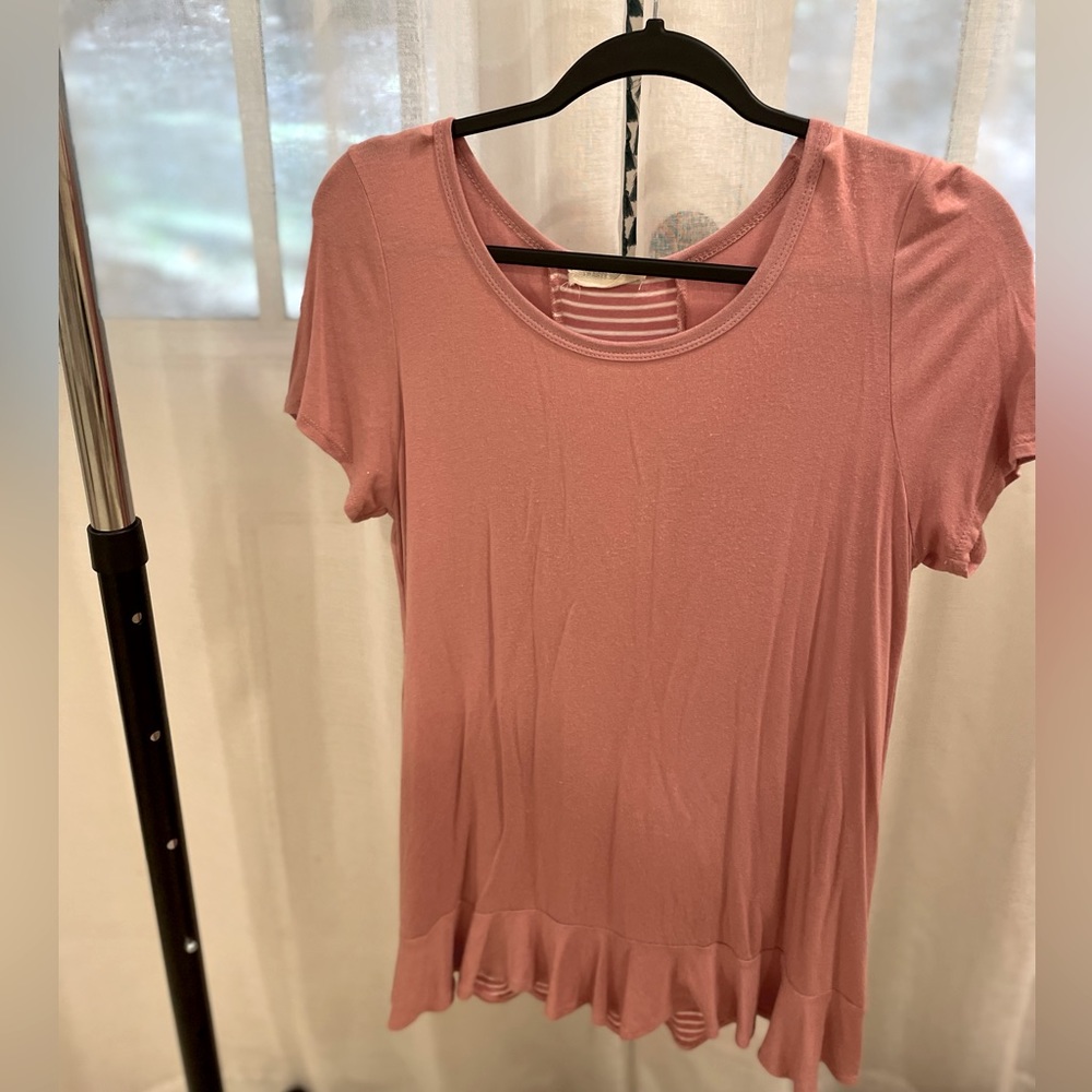 Cute pink flowy medium soft top